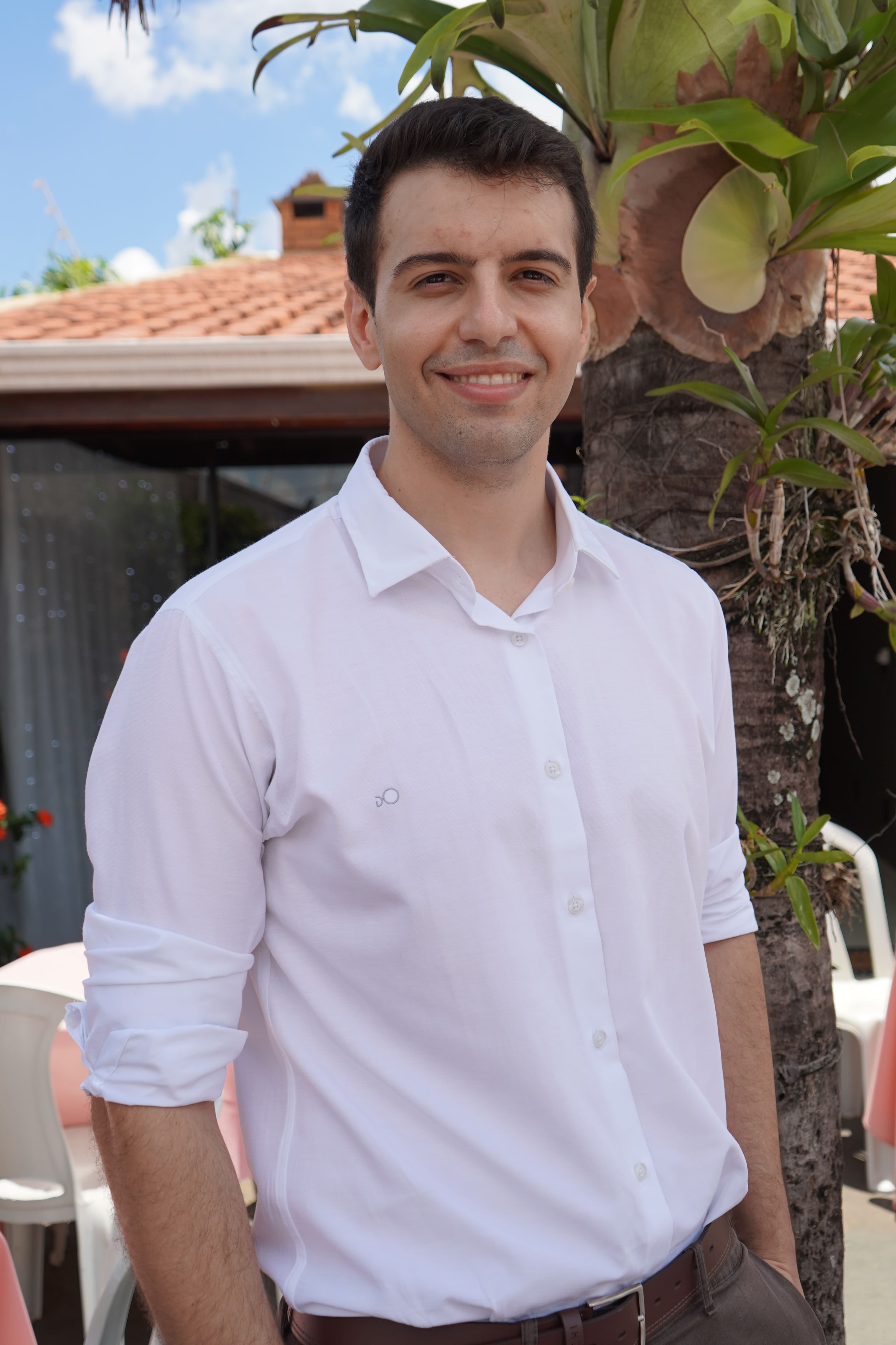 Portrait of Leonardo Goulart de Oliveira